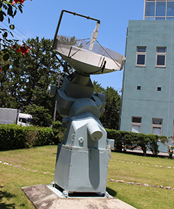 パラボラアンテナ